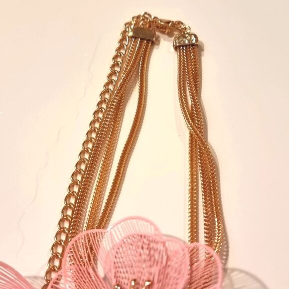New ZARA cascading flowers choker necklace in Pink - Picture 8 of 12